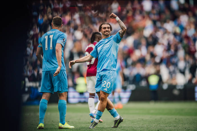 九游体育-关于欧冠赛程吃紧，西汉姆今晚单刀错失，悬念犹存，训练强度明显提升的信息