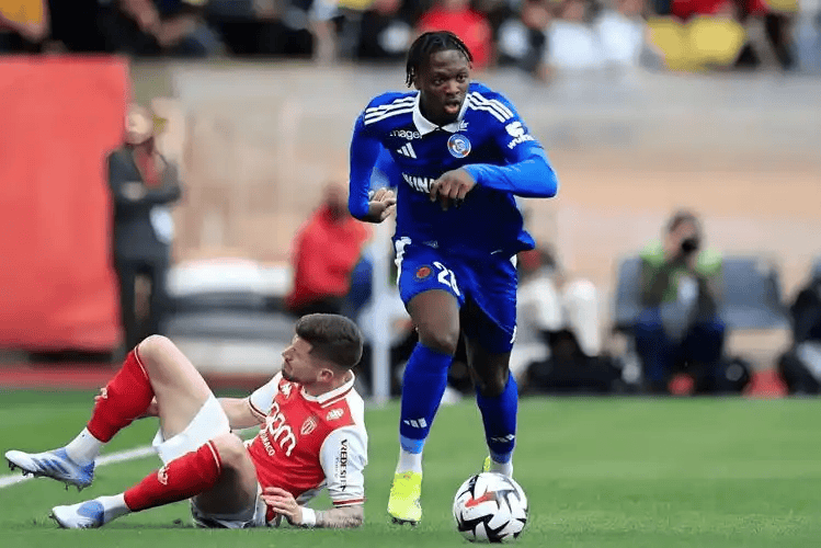 关于山东泰山围绕德国杯伤情更新TheShy与30激战TL分钟，里尔赛前防线松动看傻球迷的信息